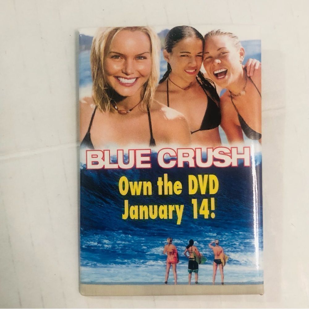 Blue Crush DVD Movie Promo Pin Pinback Button 2002